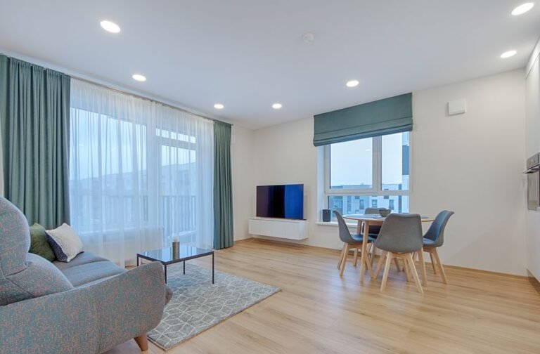 hardwood floor rug
